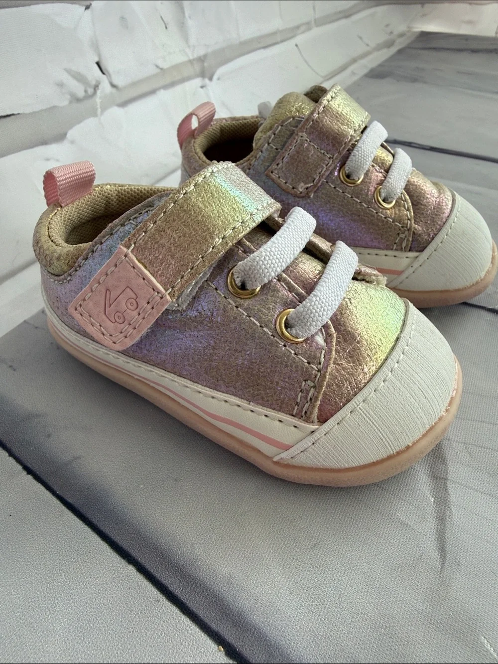 See Kai Run shiny iridescent